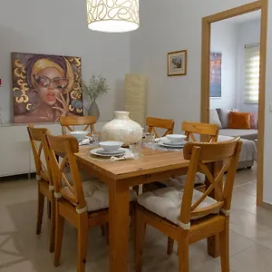 https://casa-mikyta-2.in-canary-islands.com